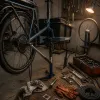 L'atelier maison cargo : les outils et gestes qui évitent 80 % des visites chez le vélociste