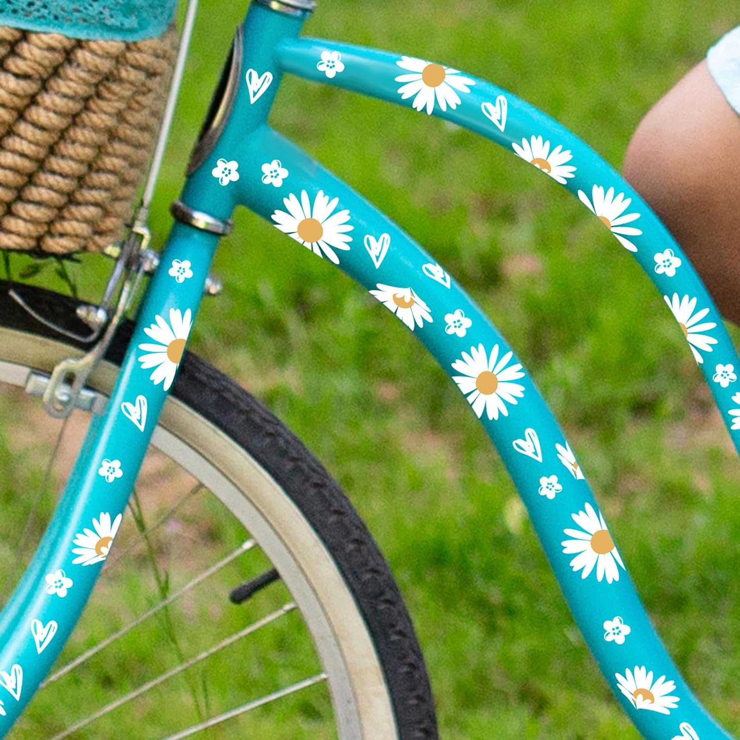 Cosysparks Marguerite Autocollants de Vélo de Fleur, 2 Feuilles Autocollant Velo Fille imperméable Stickers Velo Autocollant Fleur de Marguerite pour la décoration de Cadre de vélo de Fille