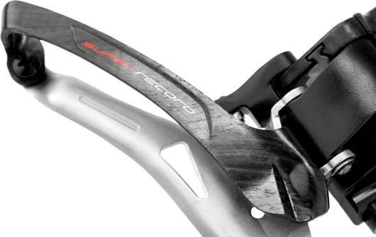 81 qF9b4y7L._AC_SL1500_