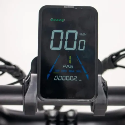 Test JOBOBIKE Transer E-Bike Cargo Longtail : le vélo familial qui veut remplacer la voiture (mais pas sur tous les points)